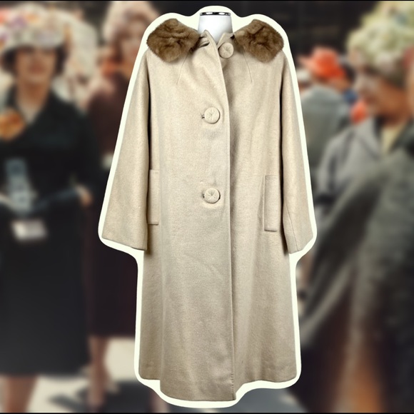 Vintage Jackets & Blazers - 60s Fashionbilt Car Coat with Mink Fur Collar